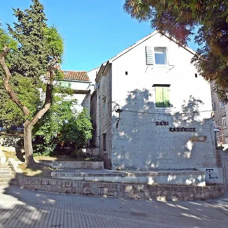 בית הארחה Summer Bay ספליט