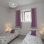 Guest house Summer Bay 3*